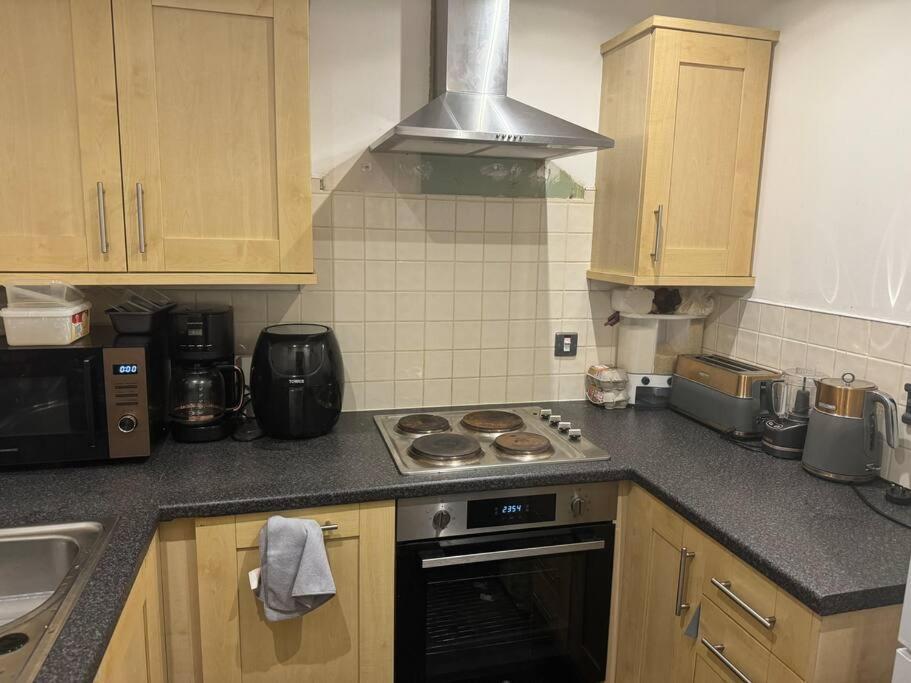 Cute And Cosy Apartment Ливърпул Екстериор снимка
